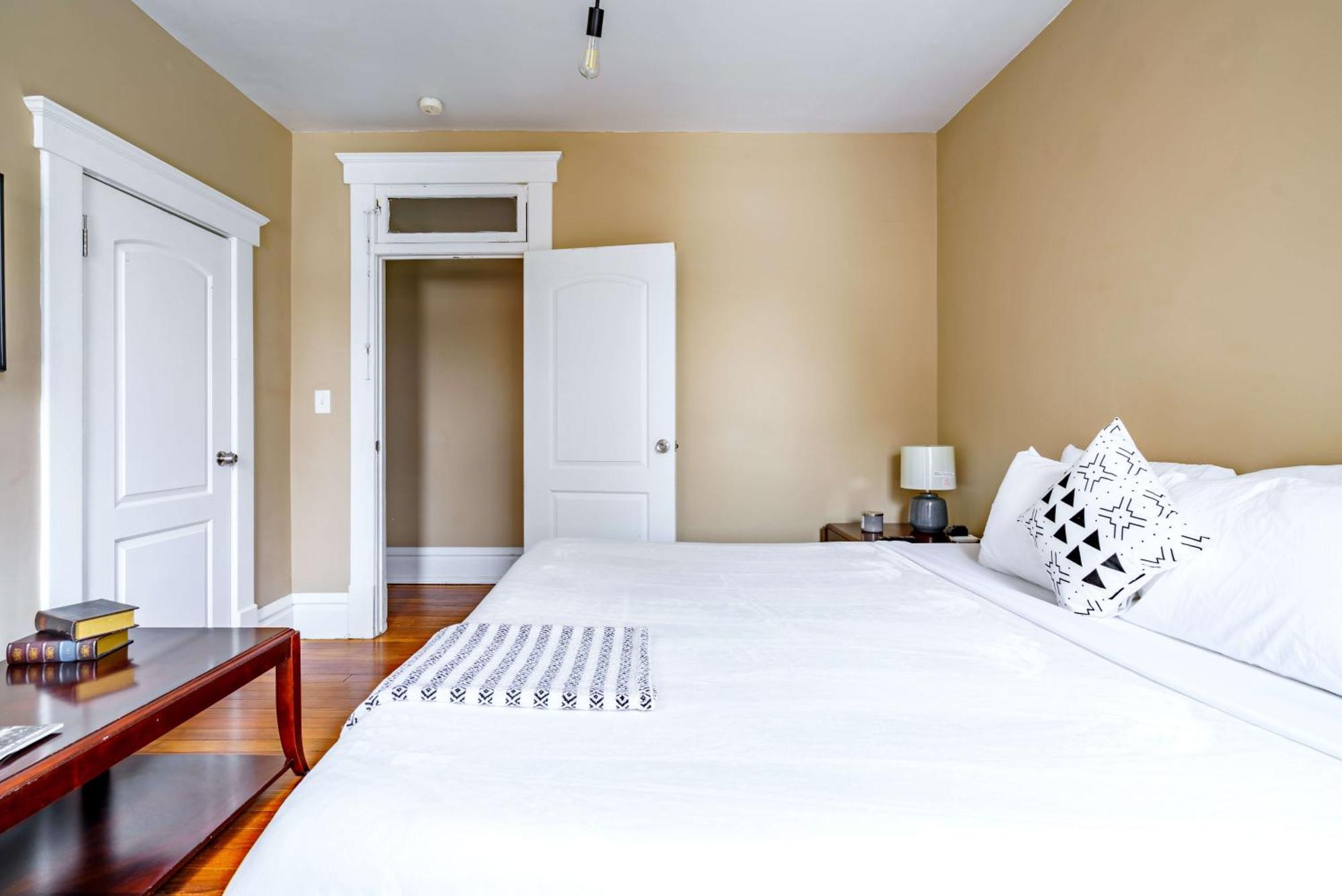 Prime Location Top Rated Free Parking Clean Columbus Buitenkant foto